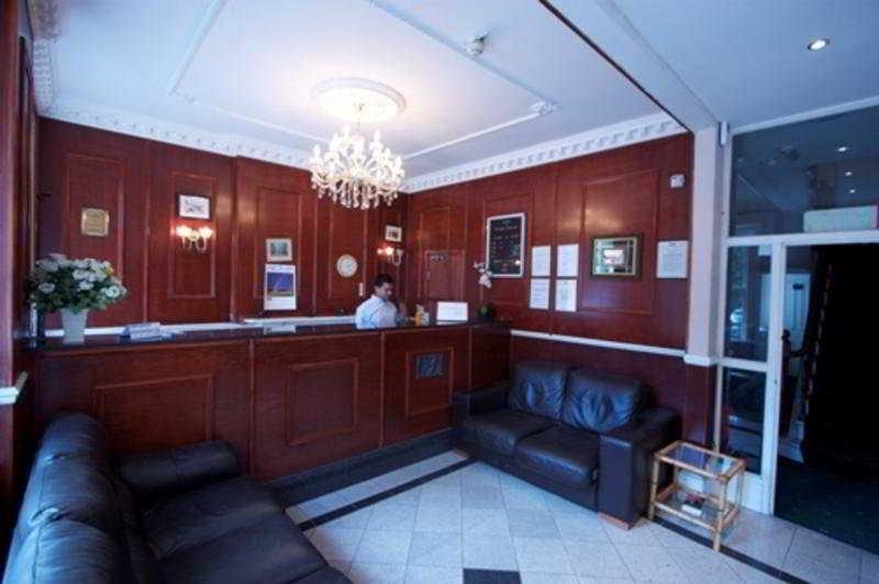 Camelot House Hotel London Exterior photo